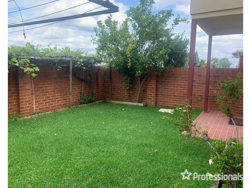 12/35 Marlborough Street, Smithfield NSW 2164