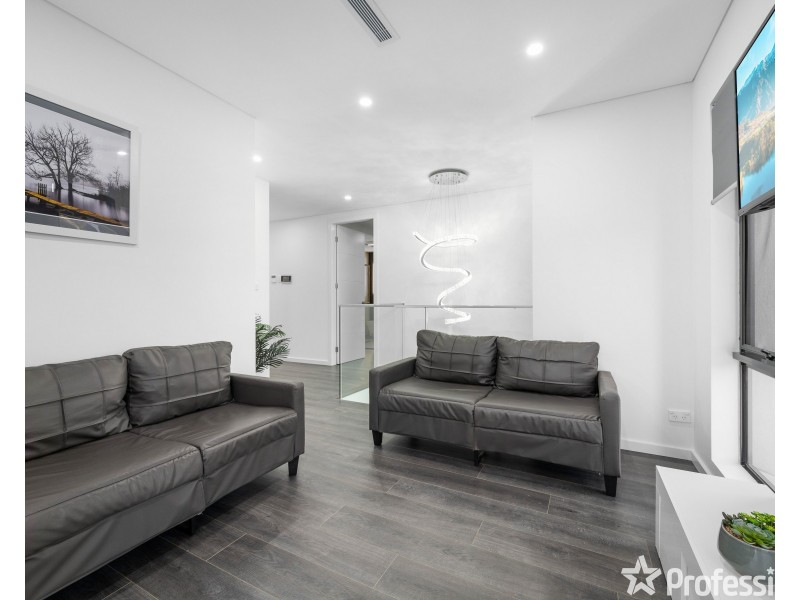 279 Smithfield Road, Fairfield West NSW 2165