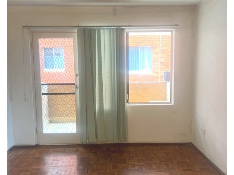 4/25 York Street, Fairfield NSW 2165