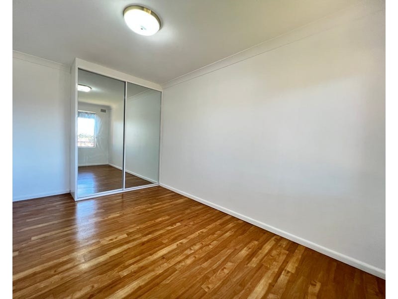 15/9-11 Lackey Street, Fairfield NSW 2165