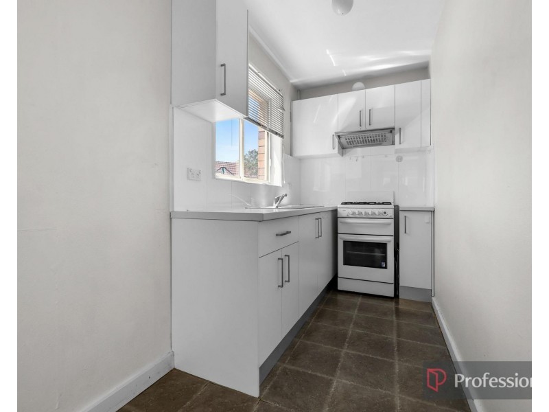 3/235 The Horsley Drive, Fairfield NSW 2165