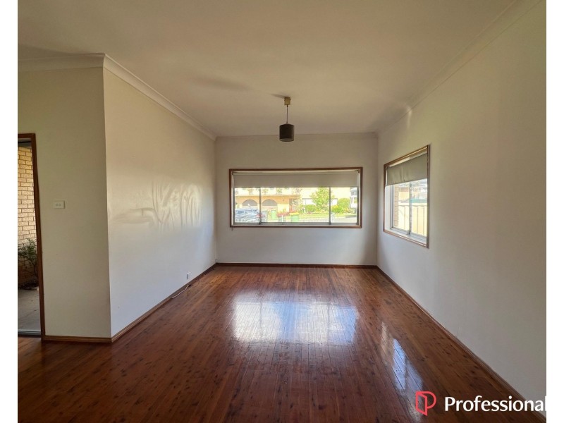 5 Phyllis Street, Mount Pritchard NSW 2170