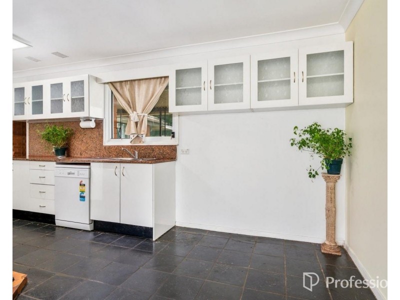 9 Kimberly Cescent, Fairfield West NSW 2165