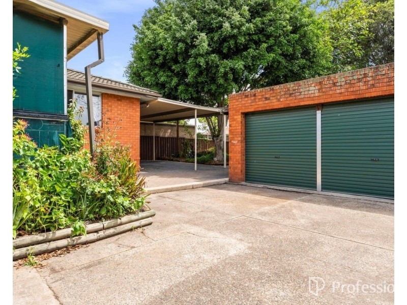 9 Kimberly Cescent, Fairfield West NSW 2165