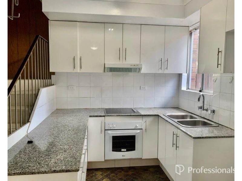 4/102-104 Longfield Street, Cabramatta NSW 2166