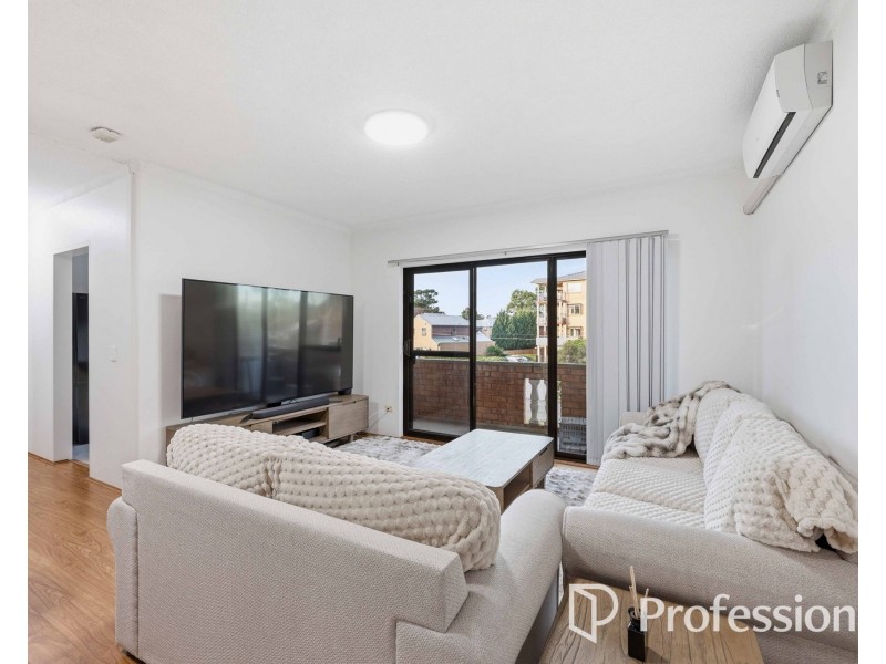 4/5A Fairlight Avenue, Fairfield NSW 2165