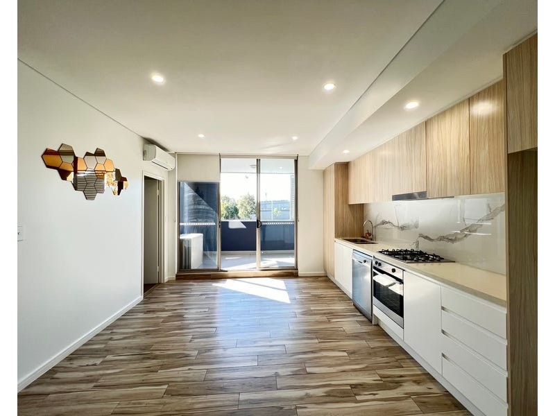 15/23 Paton Street, Merrylands West NSW 2160