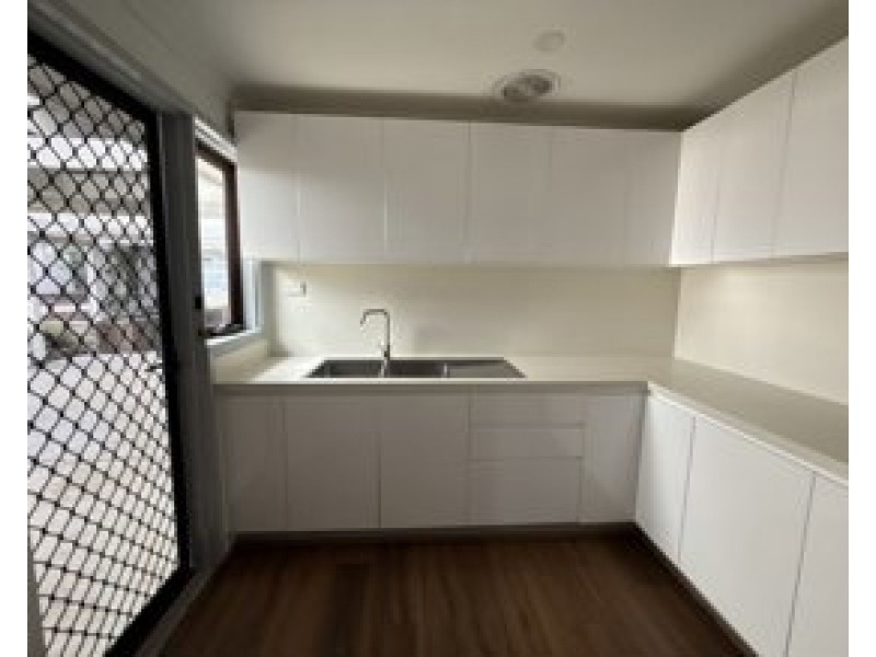 11 Glen Elgin Crescent, Edensor Park NSW 2176