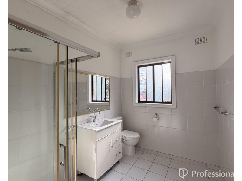 1/956 Woodville Road, Villawood NSW 2163