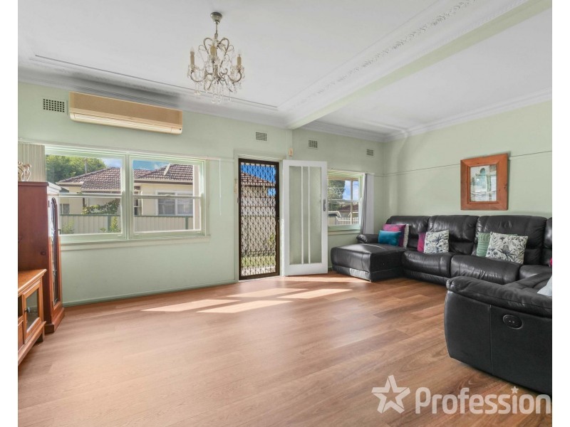 4 Macquarie Street, Fairfield NSW 2165