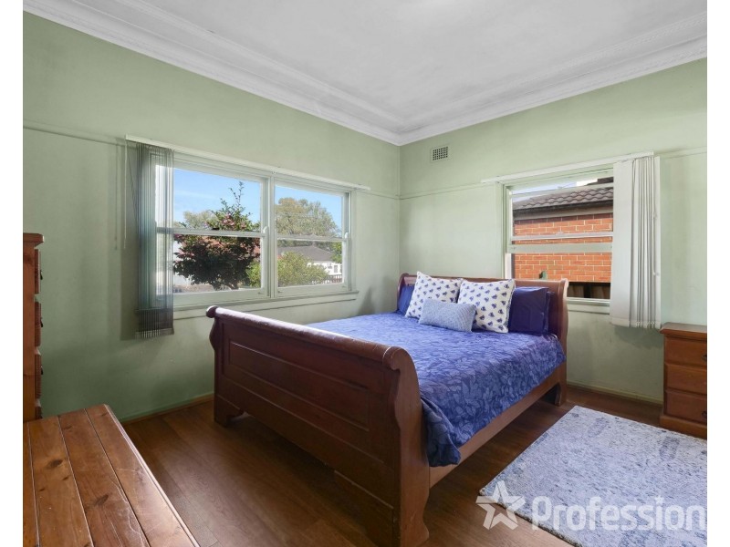 4 Macquarie Street, Fairfield NSW 2165