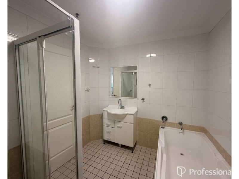 1009/1-11 Spencer Street, Fairfield NSW 2165