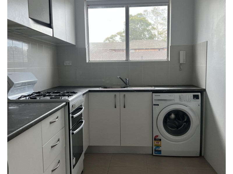 17/45 Hamilton Road, Fairfield NSW 2165