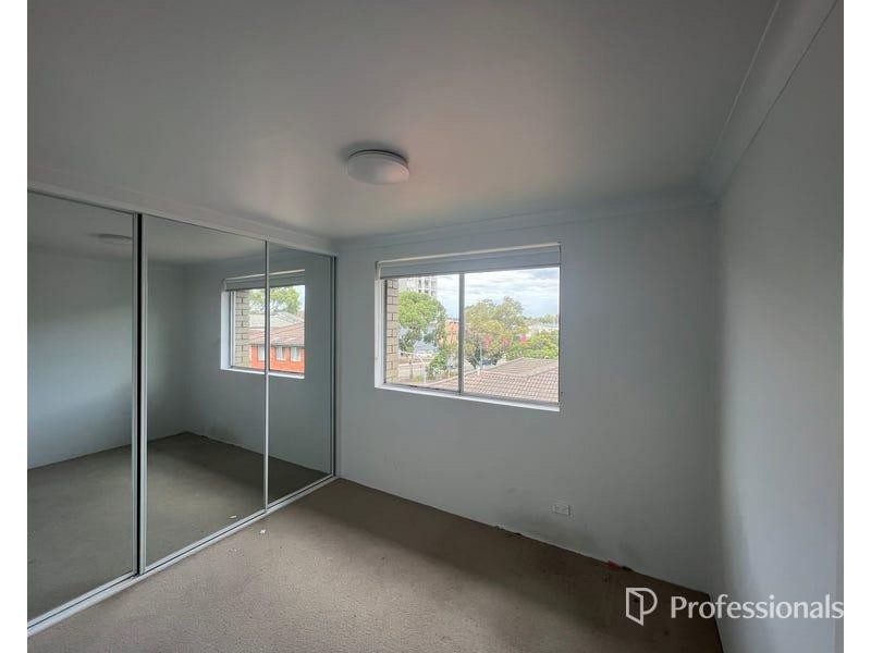 17/45 Hamilton Road, Fairfield NSW 2165