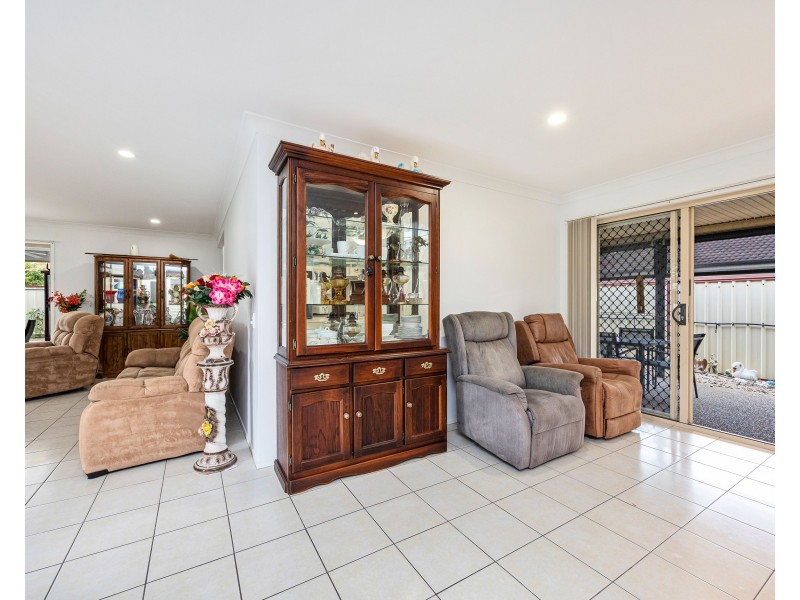8 Kennedy Court, Urraween QLD 4655