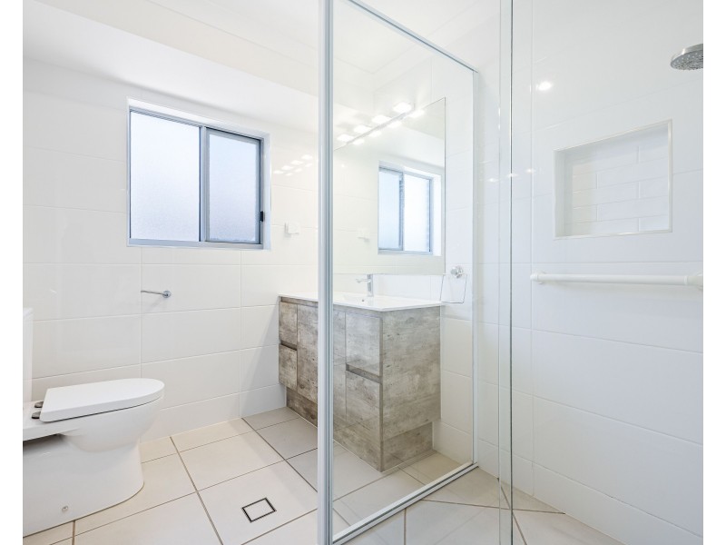 184 Ibis Blvd, Eli Waters QLD 4655