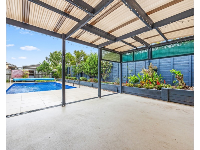 13 Mawson Court, Urraween QLD 4655