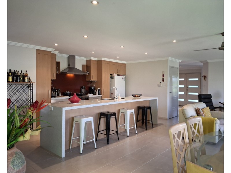 3  Bayley Court, Urraween QLD 4655