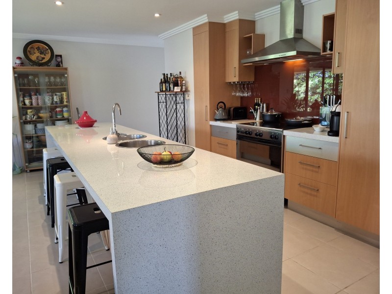 3  Bayley Court, Urraween QLD 4655