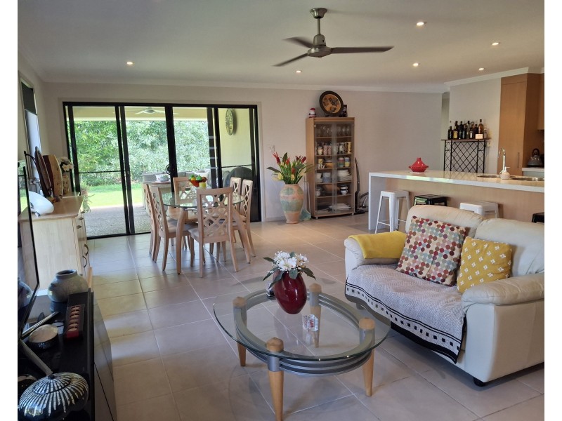 3  Bayley Court, Urraween QLD 4655