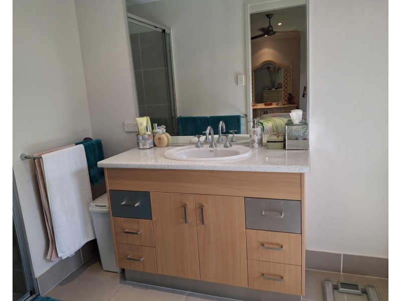 3  Bayley Court, Urraween QLD 4655