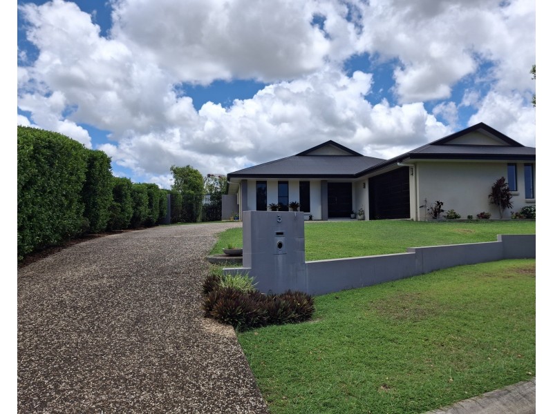 3 Bayley Court, Urraween QLD 4655