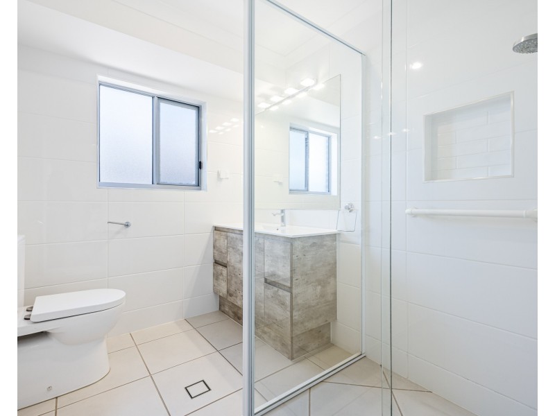 184 Ibis Blvd, Eli Waters QLD 4655