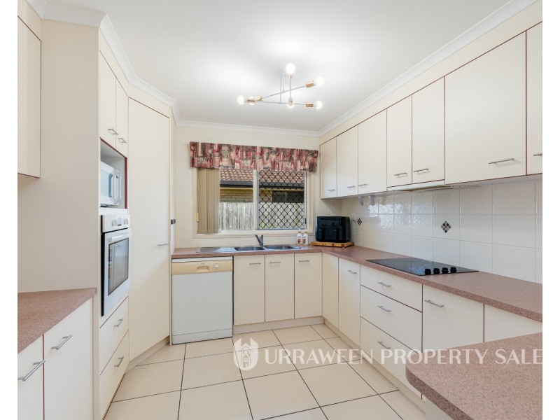 18  Emerald Park Way, Urangan QLD 4655