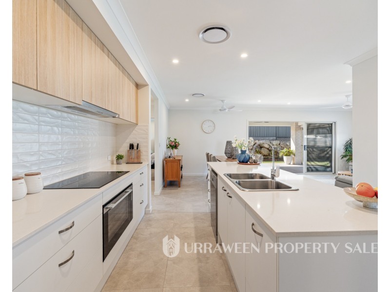 31 Mataranka Circuit, Nikenbah QLD 4655