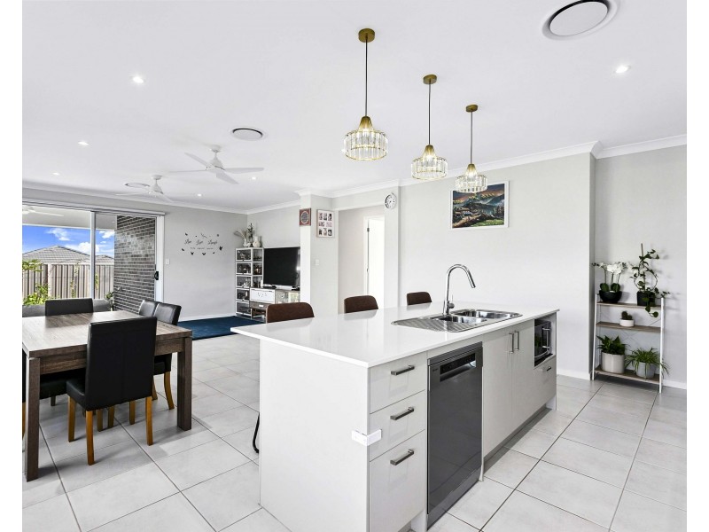11 Watermelon Way, Kawungan QLD 4655