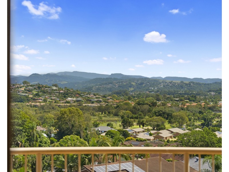 2 St Andrews Way, Banora Point NSW 2486