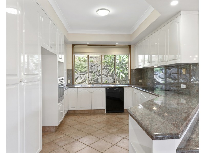 2 St Andrews Way, Banora Point NSW 2486