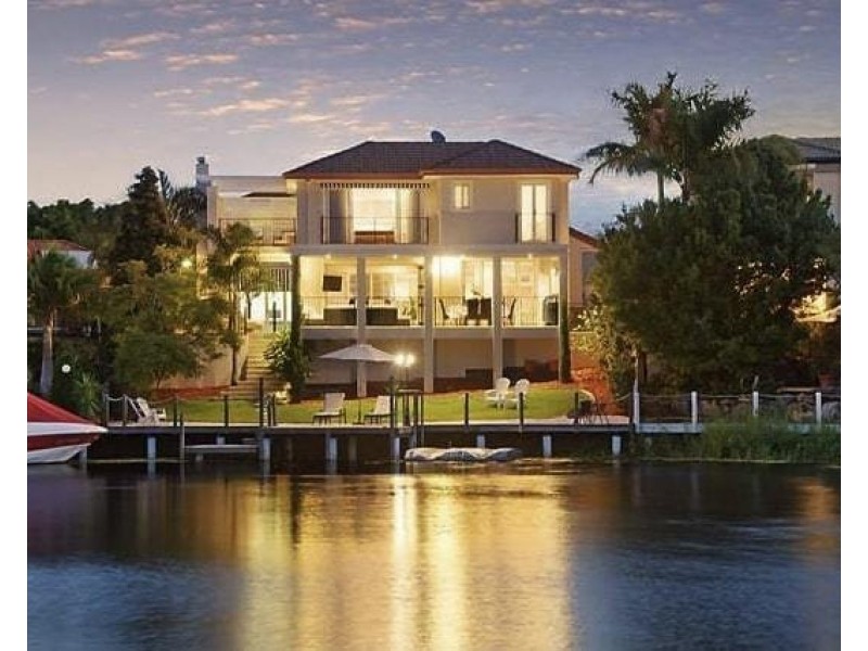 87 Bollard Circuit, Clear Island Waters QLD 4226