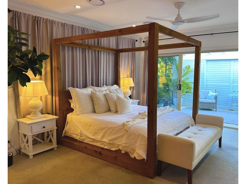 87 Bollard Circuit, Clear Island Waters QLD 4226
