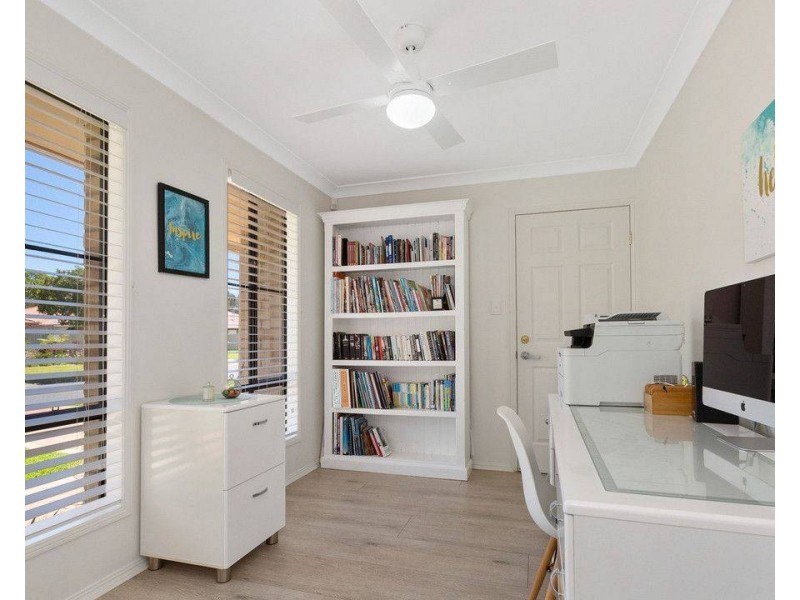 12 Franklin Street, Banora Point NSW 2486