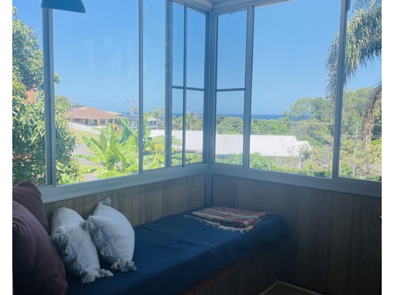 28 Oyster Point Road, Banora Point NSW 2486