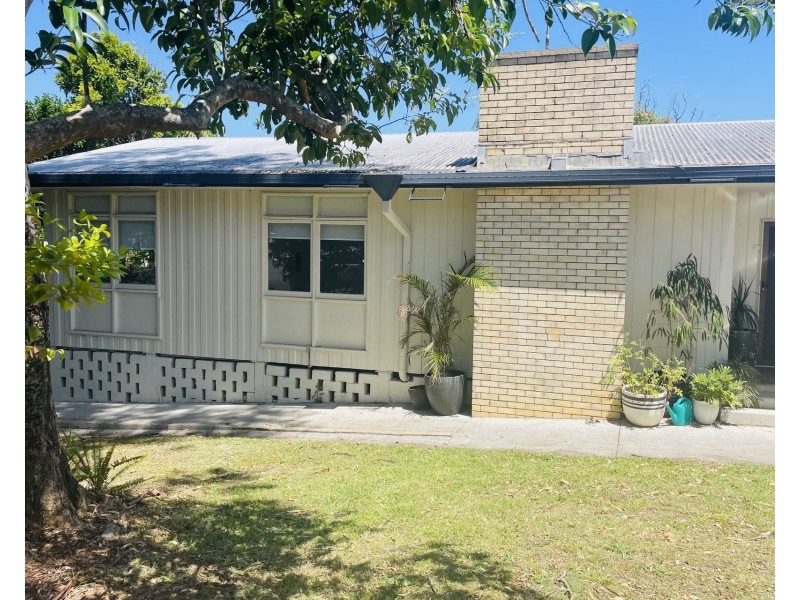 28 Oyster Point Road, Banora Point NSW 2486