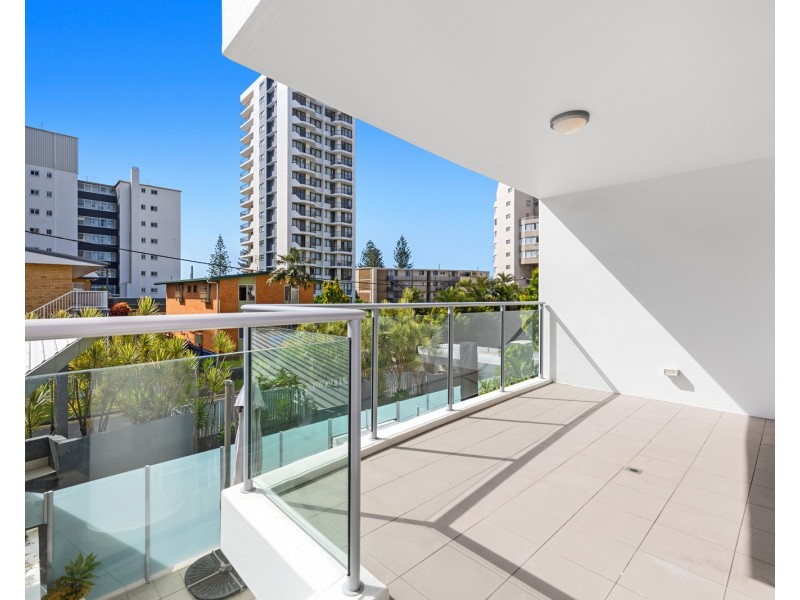 202/215 Boundary Street, Coolangatta QLD 4225