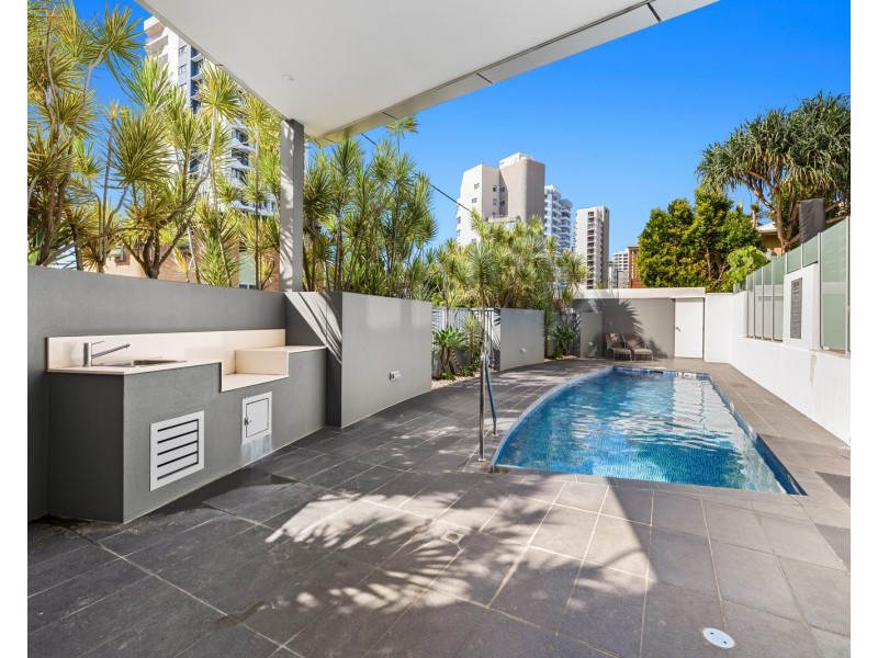202/215 Boundary Street, Coolangatta QLD 4225