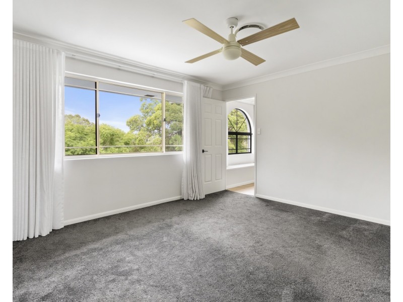 19 Elm Place, Banora Point NSW 2486