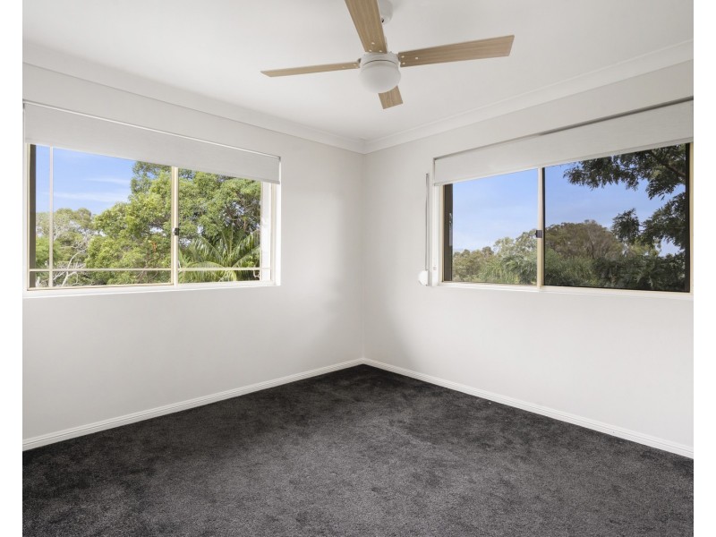 19 Elm Place, Banora Point NSW 2486