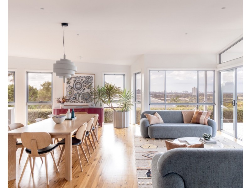 33 Oyster Point Road, Banora Point NSW 2486