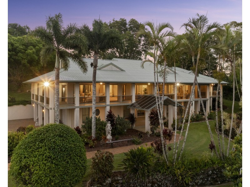 3 The Parapet, Banora Point NSW 2486