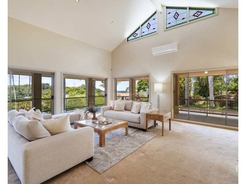 3 The Parapet, Banora Point NSW 2486