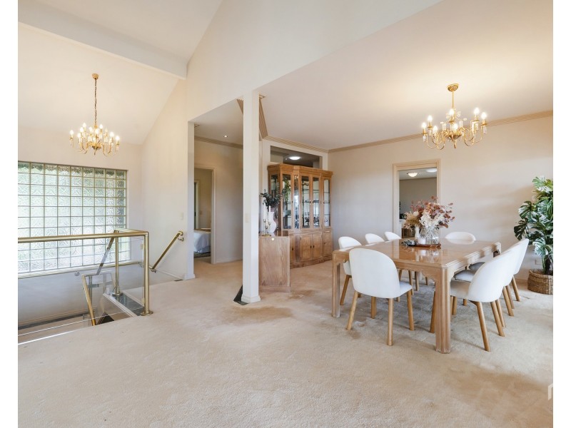 3 The Parapet, Banora Point NSW 2486