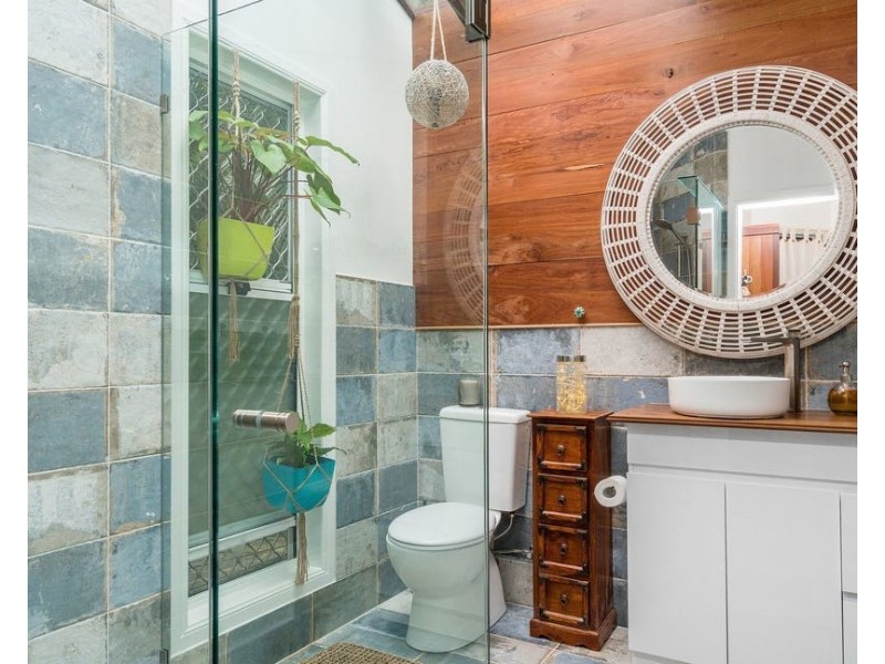 79 Bimbadeen Avenue, Banora Point NSW 2486