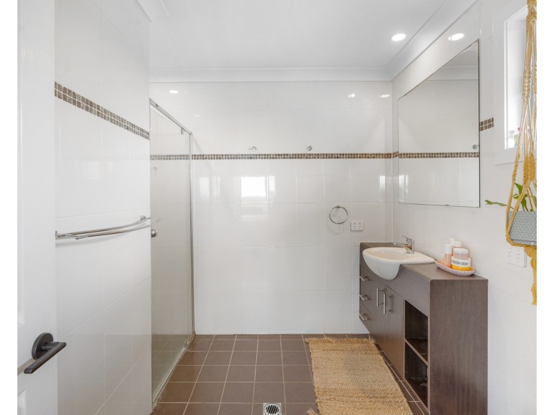 14 Laura Street, Banora Point NSW 2486