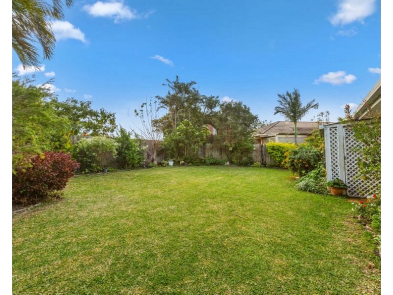 84 Glen Ayr Drive, Banora Point NSW 2486