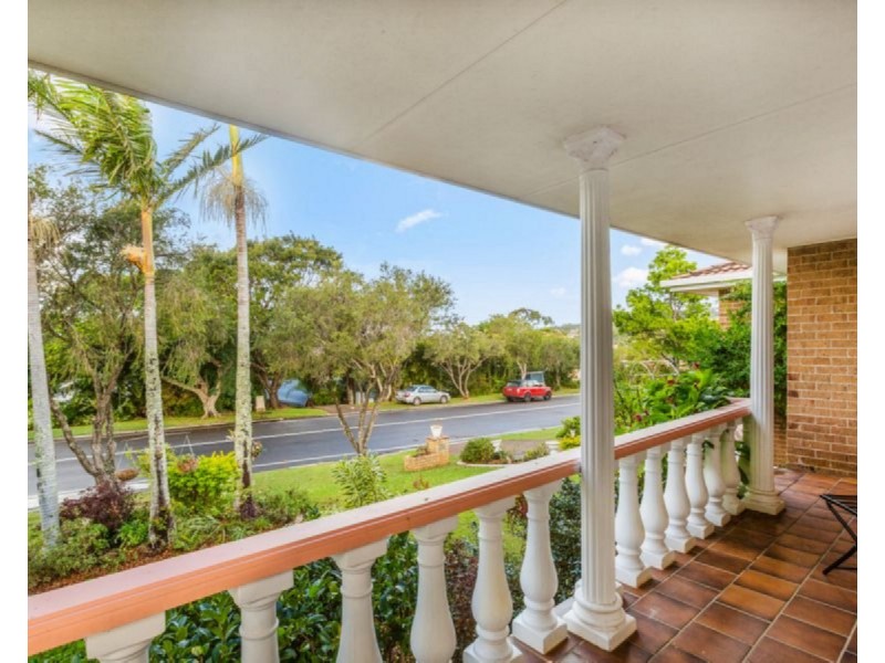 84 Glen Ayr Drive, Banora Point NSW 2486