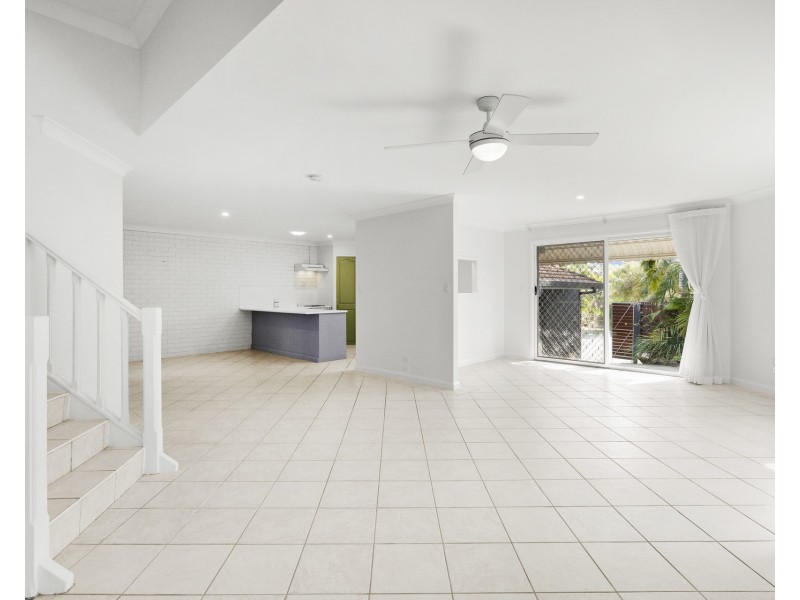 1/33 Amaroo Drive, Banora Point NSW 2486